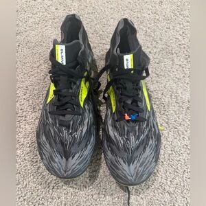 Men’s Brooks Track Shoes with Spikes Size 9.5 Black Yellow Light Weight